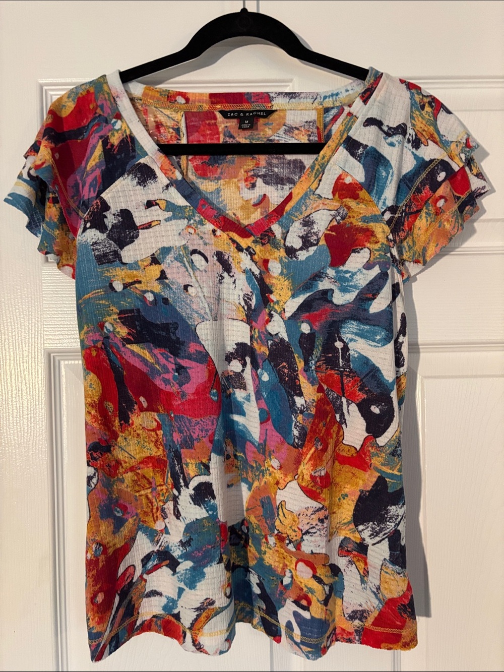 Zac & Rachel Short-Sleeve V-Neck Top in Multicolor Abstract Print